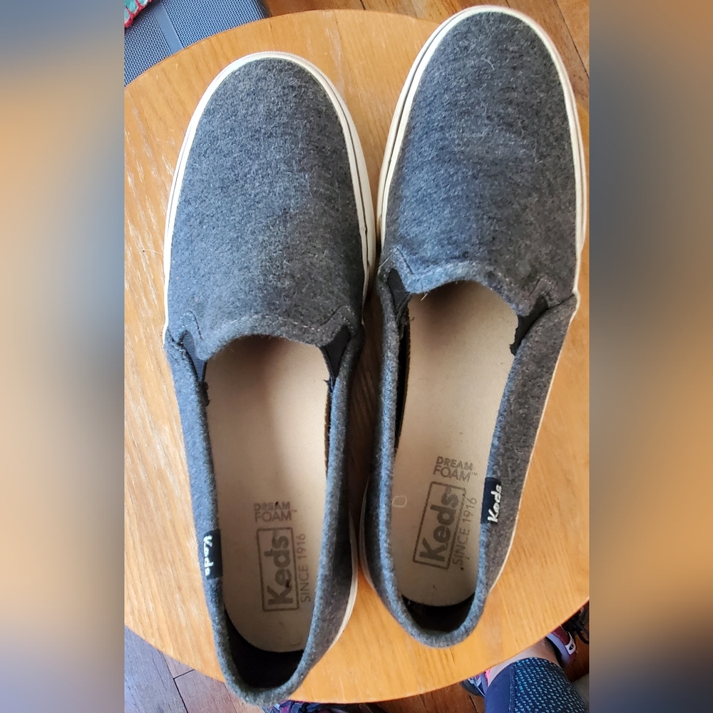 Women's Keds Size 6.5 Gray Canvas Slip-ons Loafers